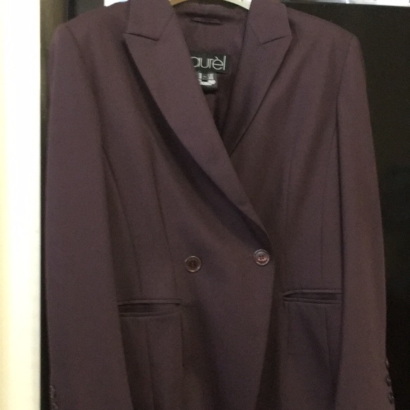 Vintage Laurel by Escada aubergine jacket - Picture 5 of 5